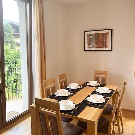 Four Seasons Getaway Apartment เซลล์อัมเซ ภายนอก รูปภาพ