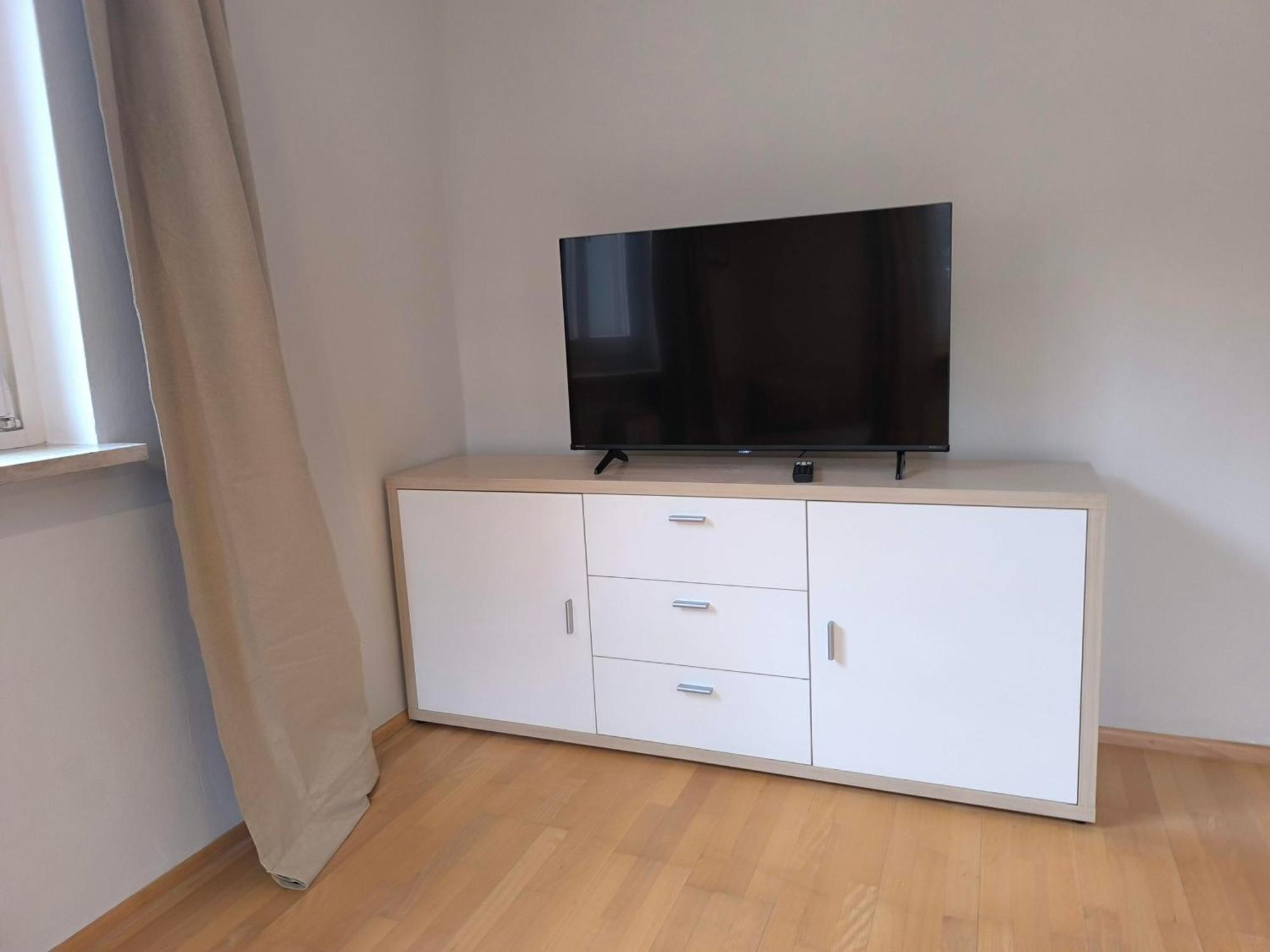 Four Seasons Getaway Apartment เซลล์อัมเซ ภายนอก รูปภาพ