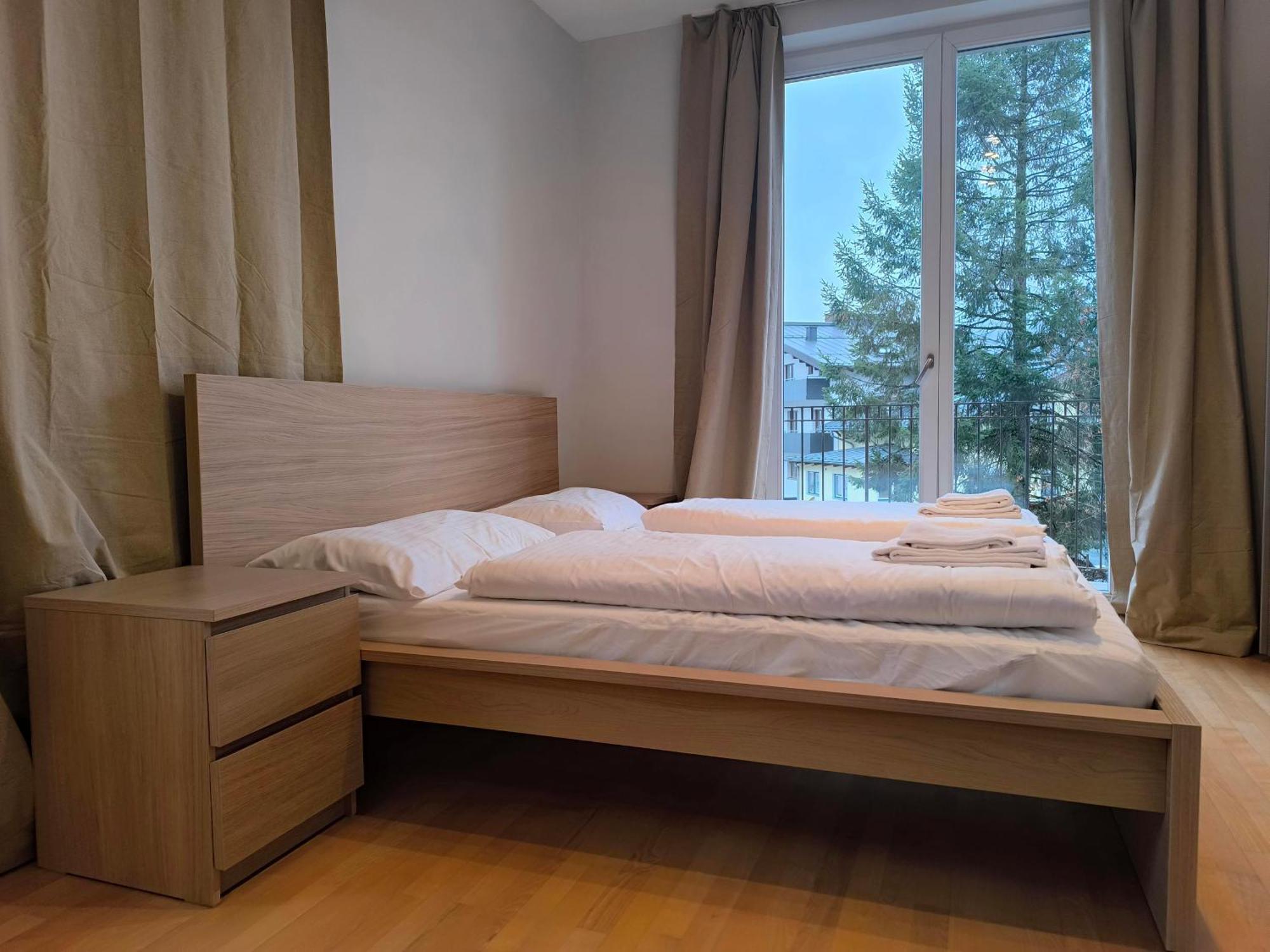 Four Seasons Getaway Apartment เซลล์อัมเซ ภายนอก รูปภาพ
